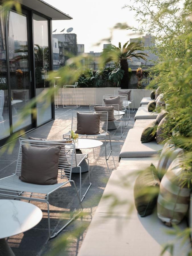 Wezo Hotel Kuanzhai Alley Chengdu-Breakfast Till 12Noon-Lv City Guide Recommended Hotel Exterior photo