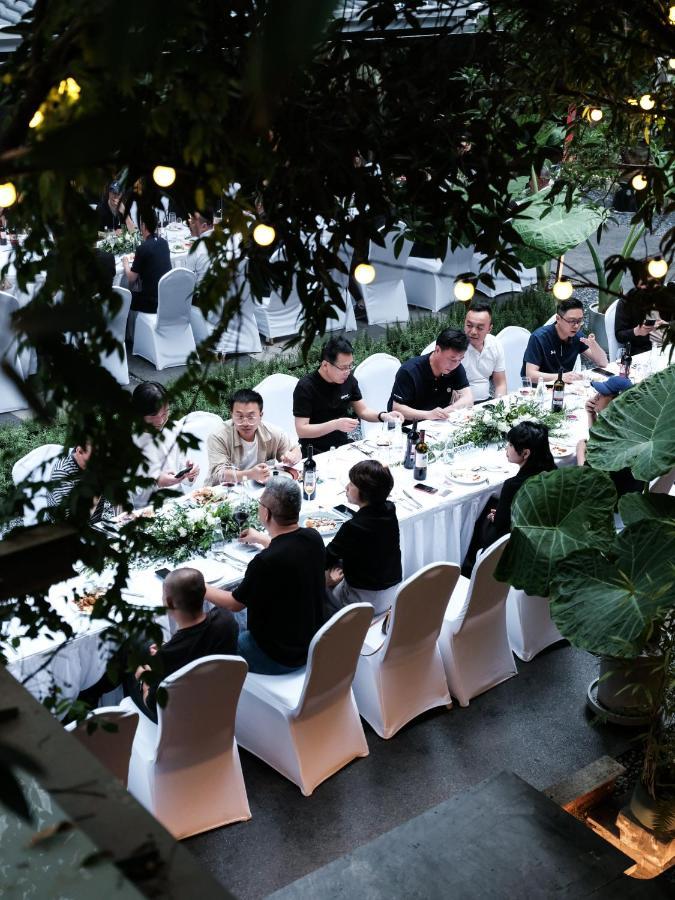 Wezo Hotel Kuanzhai Alley Chengdu-Breakfast Till 12Noon-Lv City Guide Recommended Hotel Exterior photo