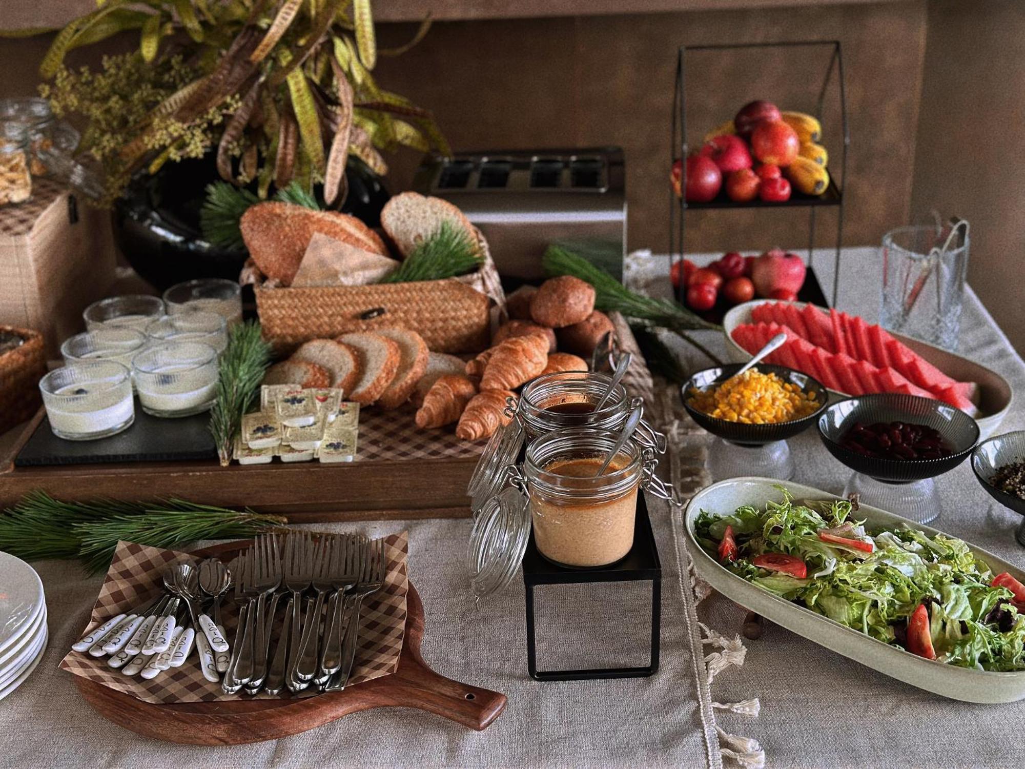 Wezo Hotel Kuanzhai Alley Chengdu-Breakfast Till 12Noon-Lv City Guide Recommended Hotel Exterior photo