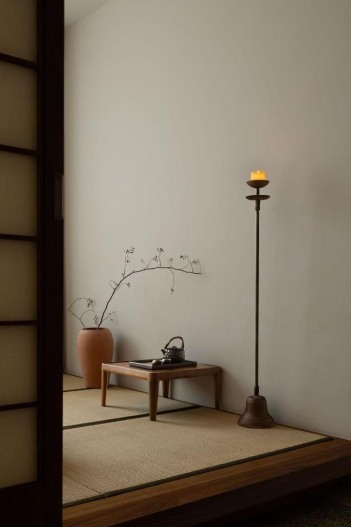 Wezo Hotel Kuanzhai Alley Chengdu-Breakfast Till 12Noon-Lv City Guide Recommended Hotel Exterior photo